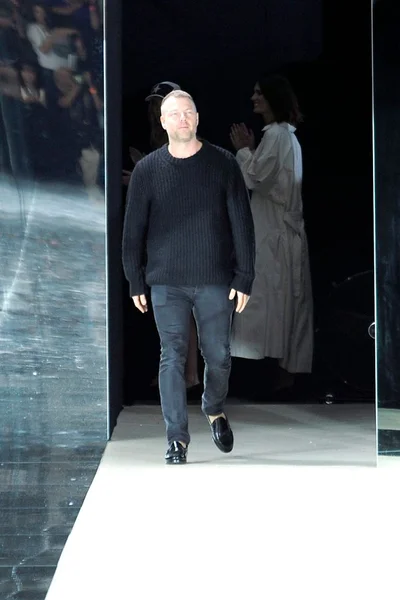Look 33
